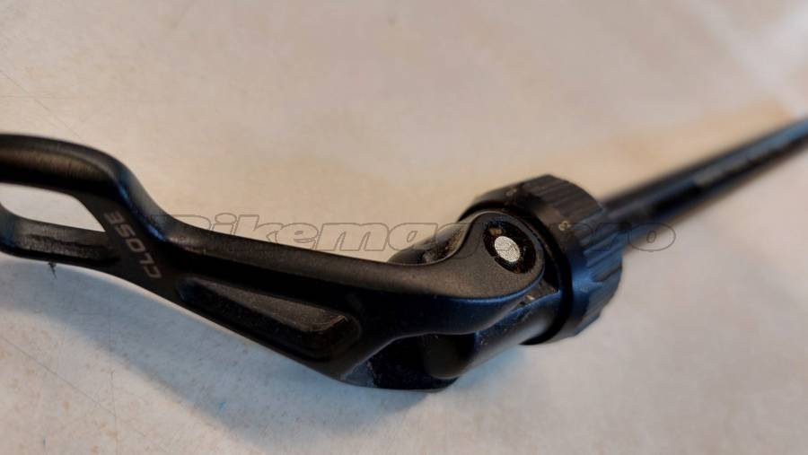 E-Thru hátsó átütő tengely, 12x148mm/172mm Shimano E-Thru hátsó tengely, 12x148mm/172mm Mountain Bike Alkatrész, MTB Kerék / Felni / Gumi használt ELADÓ