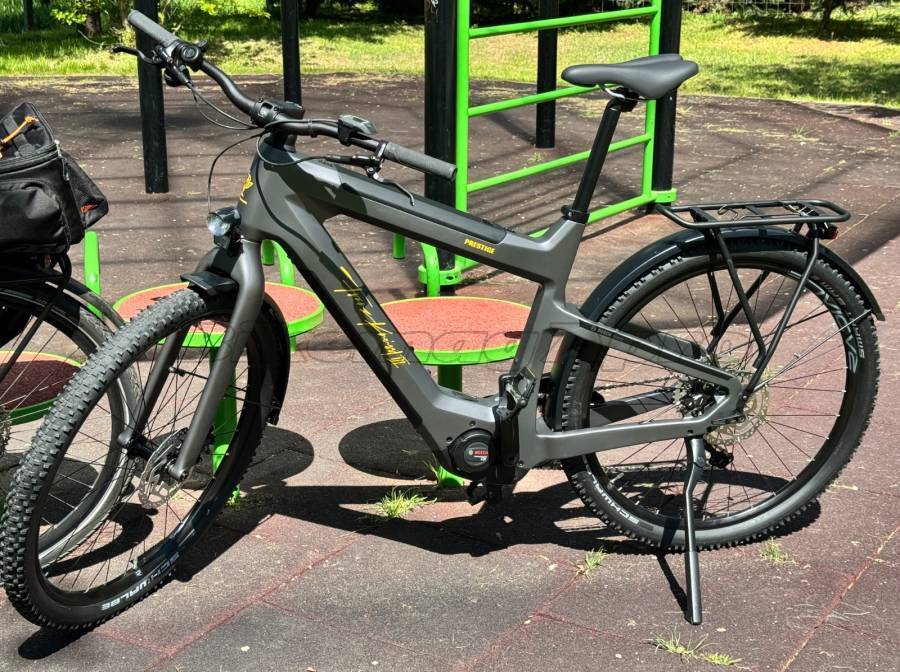 _EGYÉB Kneissl Design Prestige Carbon Elektromos Trekking/cross 25 km/h Bosch 700 + Wh nem használt ELADÓ