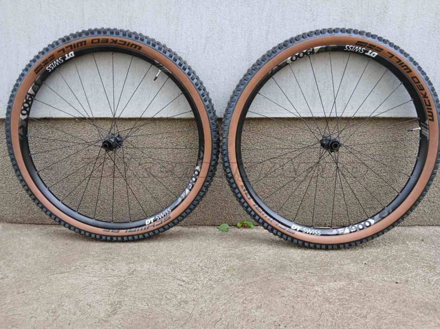 DT Swiss 29 E1900 Boost MS Mountain Bike Alkatrész, MTB Kerék / Felni / Gumi 29" belső nélküli használt ELADÓ