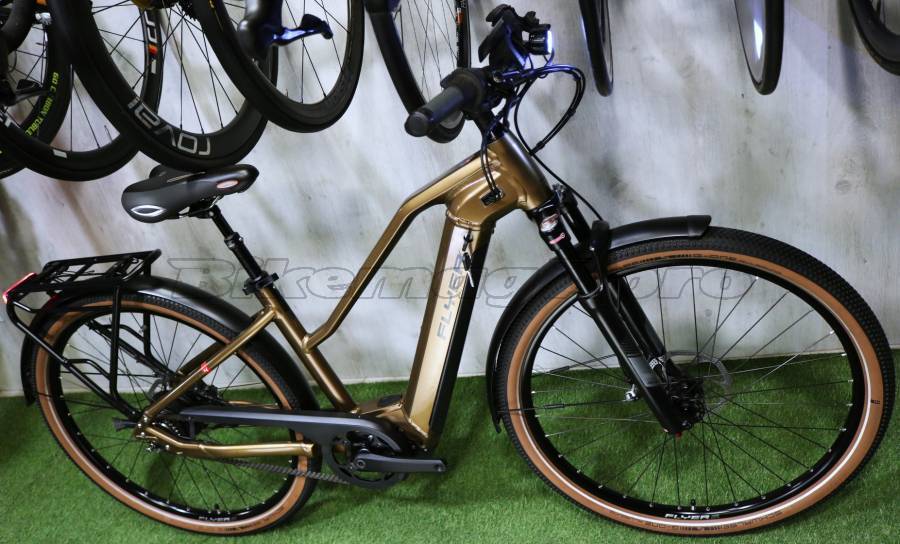 FLYER BOSCH CX 85Nm ENVIOLO agyváltó GATES szíjhajtással Elektromos Trekking/cross 25 km/h Bosch használt ELADÓ