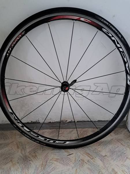 Eladó Fulcrum Racing 3 kerék szett Fulcrum Racing 3 Országúti / Gravel / Triatlon Alkatrész, Országúti Kerék / Felni / Gumi használt ELADÓ