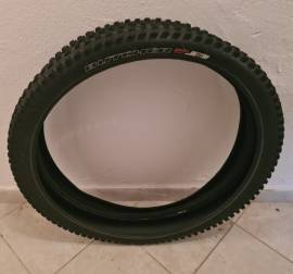Eladó Specialized Butcher 27,5 × 2.50 külső gumi ! Specialized Butcher  Mountain Bike Alkatrész, MTB Kerék / Felni / Gumi 27.5" (650b) belsős használt ELADÓ