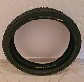 Eladó Specialized Butcher 27,5 × 2.50 külső gumi ! Specialized Butcher  Mountain Bike Components, MTB Wheels & Tyres 27.5" (650b) w tube used For Sale
