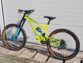 KELLYS Eladó Kellys Noid 90 2017 L, 27,5 Enduro / Freeride / DH 27.5" (650b) Shimano Saint használt ELADÓ