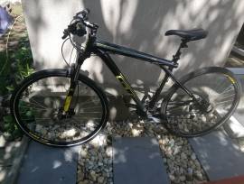 GT Karakoram 2.0 Mountain Bike 29" front suspension Shimano Deore used For Sale