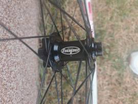 29er kerék szett  Hope  Mountain Bike Alkatrész, MTB Kerék / Felni / Gumi belső nélküli használt ELADÓ