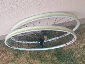 29er kerék szett  Hope  Mountain Bike Alkatrész, MTB Kerék / Felni / Gumi belső nélküli használt ELADÓ