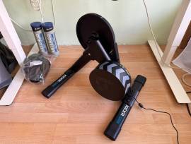 Wahoo Kickr Core 2, Zwift cog + Click, garancia Kickr Core 2 Zwift cog + Click Bike Trainers direct drive Yes Yes used For Sale