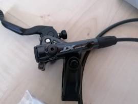 Új xt m8100 tárcsafék szett  M8100 Mountain Bike Alkatrész, MTB Fék / Fékszett nem használt ELADÓ