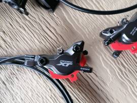 Új xt m8100 tárcsafék szett  M8100 Mountain Bike Alkatrész, MTB Fék / Fékszett nem használt ELADÓ