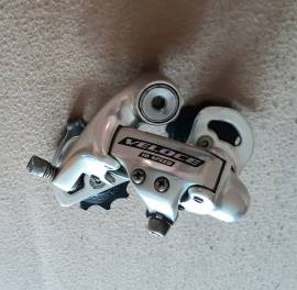 Campagnolo Veloce országúti hátsó váltó. Használt, új állapotú! 10 sebességes.   .  Országúti / Gravel / Triatlon Alkatrész, Országúti / Gravel Váltó / Váltórendszer / DI2 mechanikus használt ELADÓ