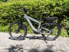 RIESE&MüLLER Superdelite Elektromos Trekking/cross 25 km/h Bosch 700 + Wh használt ELADÓ
