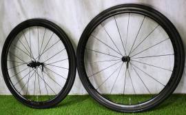 0km új csúcs BONTRAGER AEOLUS PRO 3 CARBON TLR BONTRAGER AEOLUS Országúti / Gravel / Triatlon Alkatrész, Országúti  Kerék / Felni / Gumi nem használt ELADÓ