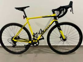 GIANT Giant TCX 1 AluXX SLR UCI Gravel / CX SRAM Rival disc brake used For Sale