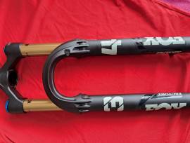 Új Fox 34 120 130mm  Kashima Grip2 Teleszkóp ár alatt FOX 34  Mountain Bike Alkatrész, MTB Villa / Rugóstag villa 29" 121-130 mm nem használt ELADÓ
