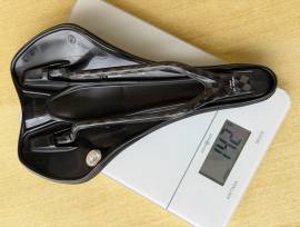Selle Italia SLR Carbonio Boost Superflow L1-145mm 142g Selle Italia SLR Carbonio  Mountain Bike Alkatrész, MTB Nyereg / Nyeregcső nem használt ELADÓ