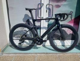 MERIDA  2026 MERIDA REACTO 6000  SELYEM FEKETE  (S) Road bike Shimano 105 disc brake new with guarantee For Sale