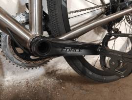 Sram Force AXS eTap HDR hajtás eladó Sram Force AXS eTap HDR D1 Országúti / Gravel / Triatlon Alkatrész, Országúti Hajtásrendszer SRAM Force eTap AXS használt ELADÓ