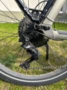 RIESE&MüLLER Supercharger Elektromos Trekking/cross 25 km/h Bosch 700 + Wh használt ELADÓ