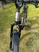 RIESE&MüLLER Supercharger Elektromos Trekking/cross 25 km/h Bosch 700 + Wh használt ELADÓ