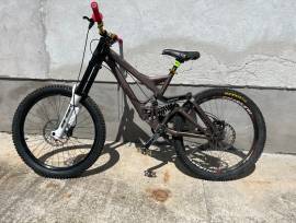 SPECIALIZED Demo 9  Enduro / Freeride / DH 26" used For Sale