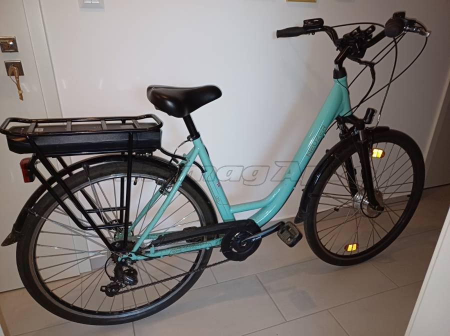 NEUZER Lido Elektromos Városi 28" Mxus használt ELADÓ
