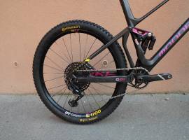 MONDRAKER Foxy Carbon XL enduro, Gx Eagle 1x12, XT Enduro / Freeride / DH 27.5" (650b) SRAM GX Eagle használt ELADÓ