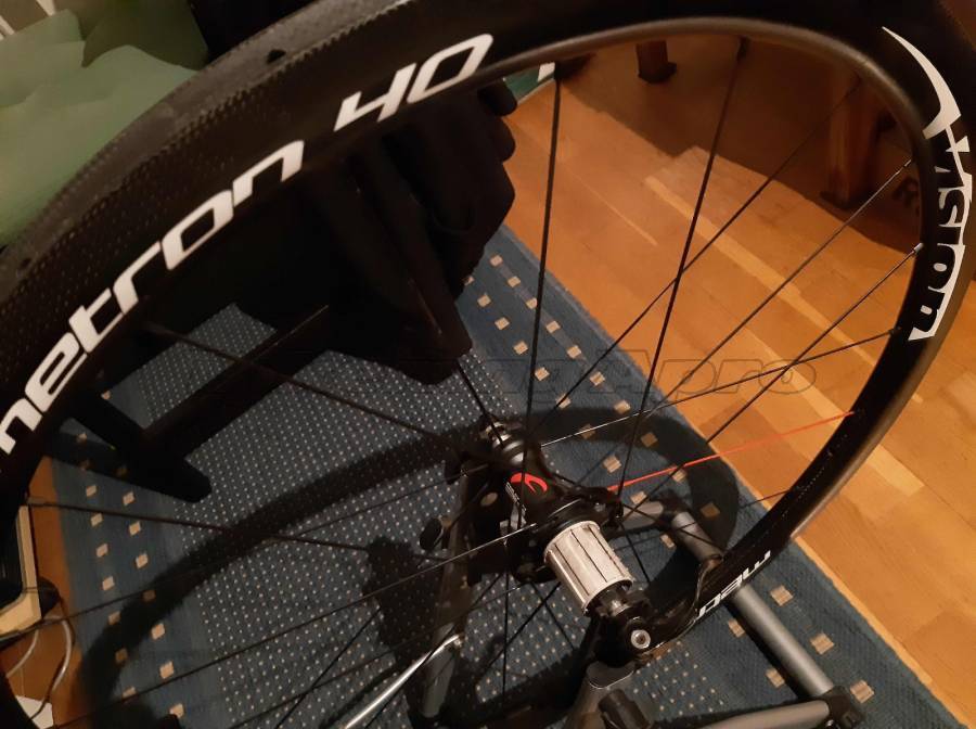 ÚJ ÁR!!! 250E!!! Vision Metron 40 szingó, Fulcrum hátsó aggyal (nyugi,így jobb :) ) Vision Metron 40 Road Bike & Gravel Bike & Triathlon Bike Component, Road Bike Wheels / Tyres used For Sale