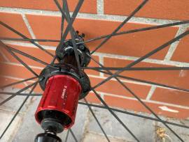 PLANET X karbon kerékszett 11 sebességes shimano Országúti / Gravel / Triatlon Alkatrész, Országúti  Kerék / Felni / Gumi 700c (622) használt ELADÓ
