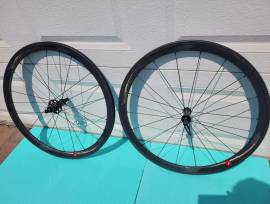 Fulcrum Racing Wind gyönyörű állapotban eladó! Fulcrum Racing Wind  Road Bike & Gravel Bike & Triathlon Bike Component, Road Bike Wheels / Tyres 700c (622) used For Sale