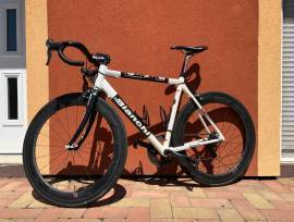 BIANCHI 928 Carbon  Road bike Shimano Ultegra calliper brake used For Sale