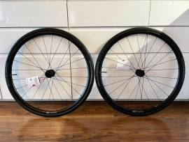 ÚJ DT Swiss Endurance LN Disc + Gumik DT Swiss Endurance LN Disc Road Bike & Gravel Bike & Triathlon Bike Component, Road Bike Wheels / Tyres new / not used For Sale