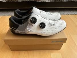 Shimano RC702 karbon országúti kerékpáros cipő Shimano RC702 Shoes / Socks / Shoe-Covers 45 Road used male/unisex For Sale