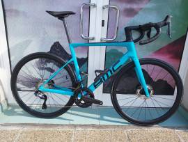 BMC Teammachine SLR01 FOUR ( 54 Road bike Shimano Ultegra Di2 disc brake new with guarantee For Sale