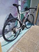 BMC Teammachine SLR FIVE Carbon 105 Di2 ( 51,54,56 )   Road bike Shimano 105 Di2 disc brake new with guarantee For Sale