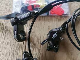 Új xt T8100 tárcsafék szett  T8100 Mountain Bike Alkatrész, MTB Fék / Fékszett nem használt ELADÓ