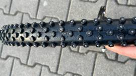 Schwalbe Külső gumi ICE Spiker Pro 26 (belsővel együtt) Scwalbe ICE Spiker Pro 26 Mountain Bike Alkatrész, MTB Kerék / Felni / Gumi 26" belsős használt ELADÓ