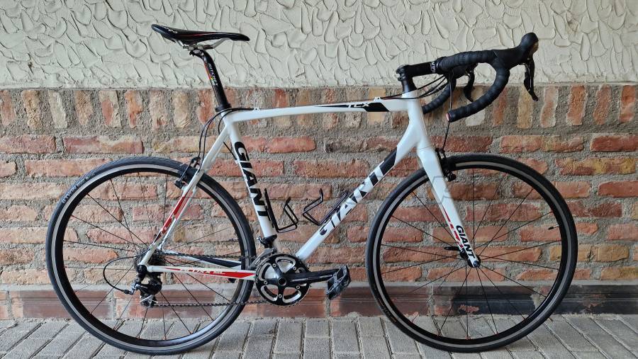 GIANT TCX Gravel / CX Shimano 105 v-fék használt ELADÓ