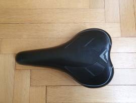 Újszerű Merida trekking nyereg MERIDA Cross Sport Mountain Bike Components, MTB Seats & Saddles & Seat Posts used For Sale