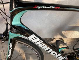 BIANCHI Infinito Chorus CV 11sp Road bike Campagnolo Chorus calliper brake used For Sale