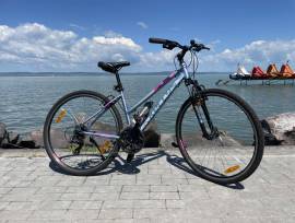 KELLYS Clea 30 Trekking/cross v-fék használt ELADÓ