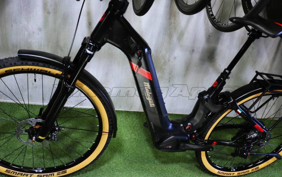 _EGYÉB MALAGUTI túra e-fully BOSCH CX XT-12 Elektromos Mountain Bike 29" össztelós / fully Bosch nem használt ELADÓ