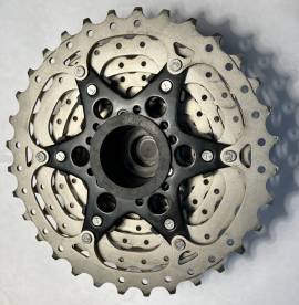 11-32 11 sebességes sor sunrace Országúti / Gravel / Triatlon Alkatrész, Országúti Hajtásrendszer SunRace shimano outi használt ELADÓ