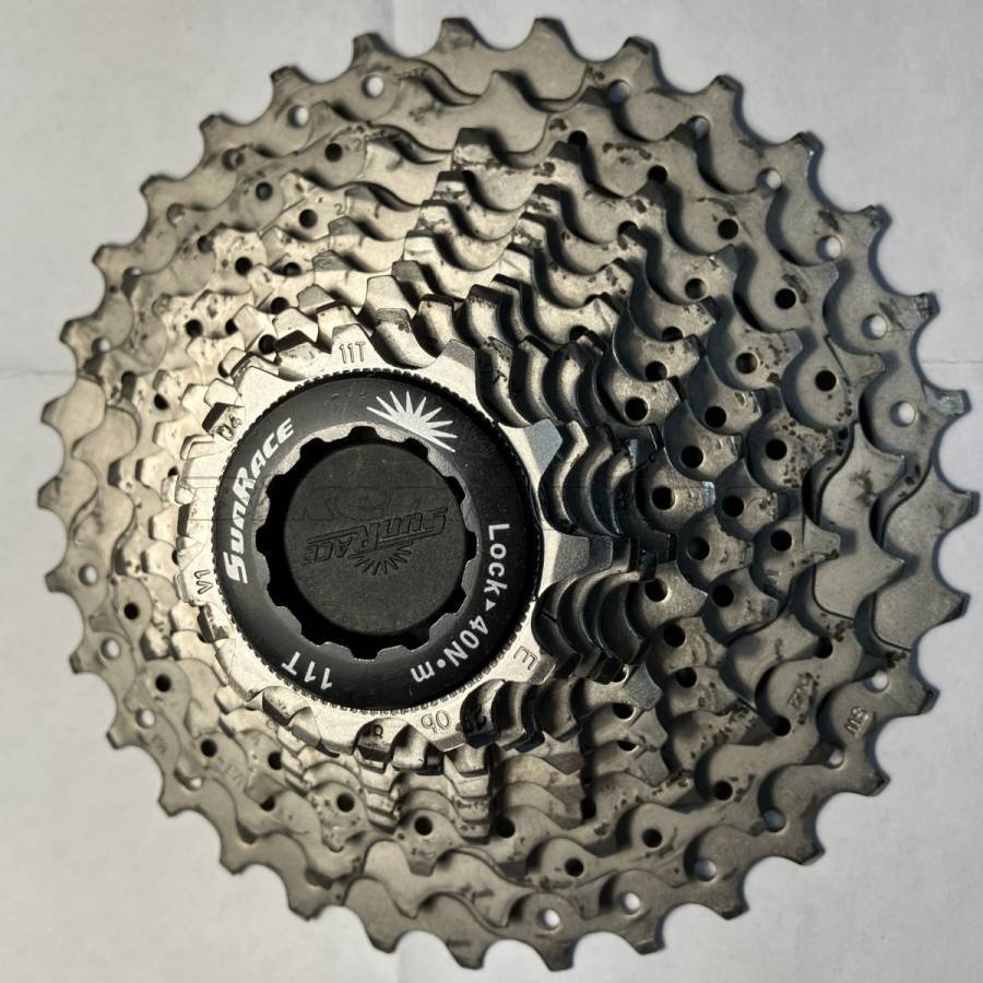 11-32 11 sebességes sor sunrace Országúti / Gravel / Triatlon Alkatrész, Országúti Hajtásrendszer SunRace shimano outi használt ELADÓ