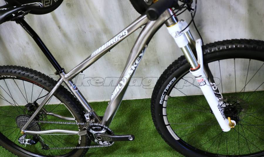 LYNSKEY TITANIUM 29 X0 HOPE TUNE ENVE THOMSON Mountain Bike 29" elöl teleszkópos használt ELADÓ