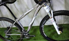 LYNSKEY TITANIUM 29 X0 HOPE TUNE ENVE THOMSON Mountain Bike 29" elöl teleszkópos használt ELADÓ