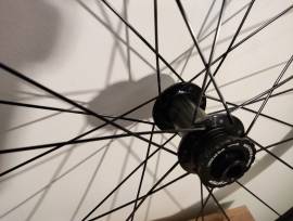 Új Zipp 303s karbon kerékszett  Zipp 303s Road Bike & Gravel Bike & Triathlon Bike Component, Road Bike Wheels / Tyres 28" new / not used For Sale