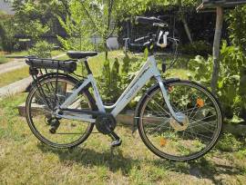 NEUZER Hollandia Basic 18  Elektromos Trekking/cross 25 km/h Mxus 0-400 Wh nem használt ELADÓ
