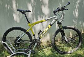 GT Avalanche Mountain Bike 26" front suspension Shimano Deore XT used For Sale