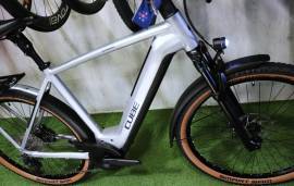 CUBE BOSCH CX SMART 750 AIR XT-12s Elektromos Trekking/cross más Bosch nem használt ELADÓ